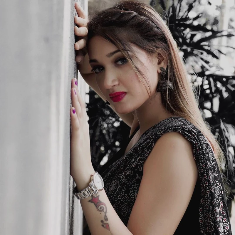 Shalini Suryavanshi is famous for Lip-syncs videos on TikTok