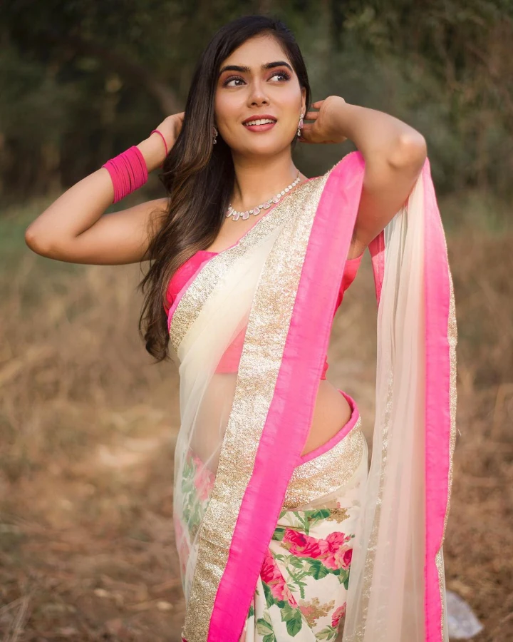 Priyanka Dhavale is a Gorgeous Indian Actress & a Beautiful Model